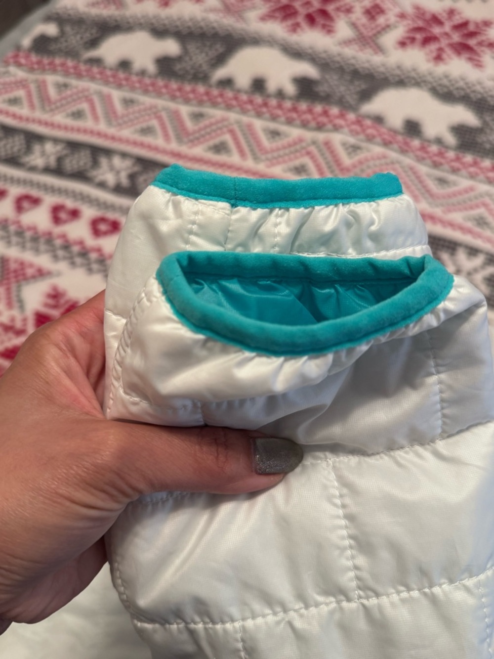 Patagonia White Puffer Pullover with Teal Trim - Picture 9 of 9